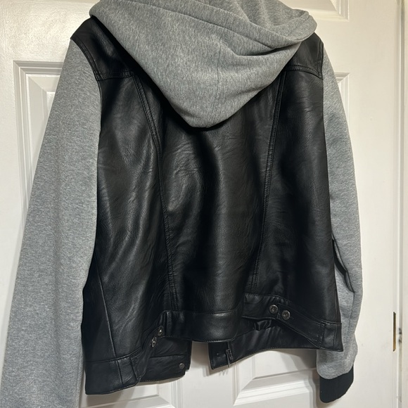 Levi’s jacket - Picture 4 of 4